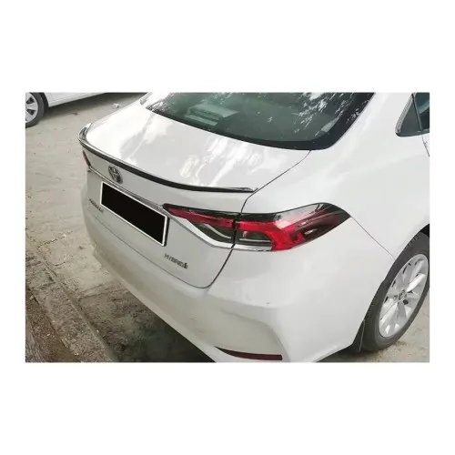 Eleron portbagaj auto Toyota Corolla 2018-> negru piano black