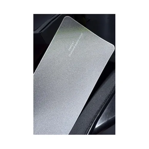 Folie auto autocolant PVC argintie sclipici mat cu tehnologie anti-bule 1.52m x 28m — imaginea 2