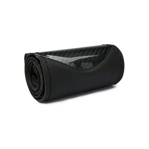 Husa volan auto cu ac si ata imitatie piele si carbon negru marime M 37-38 cm