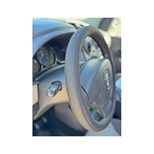 Husa volan auto imitatie piele cu gaurele negru marime M 37-39 cm — imaginea 3