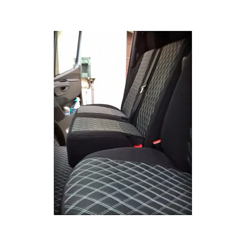Huse scaune auto compatibile Mercedes Sprinter III 2018-> 2+1 cu decupaj cotiera Premium Imitatie Piele Romb — imaginea 2