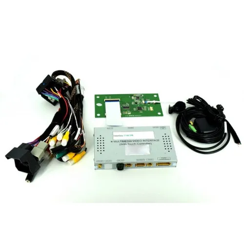 Interfata 550GPS. Are WINCE si se si poate instala IGO.Compatibila cu VW 550
