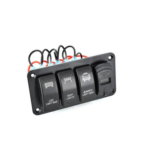 Panou de control cu voltmetru, 3 întrerupătoare și USB