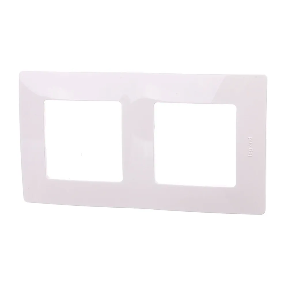 Rama decorativa dubla Legrand Niloe, pentru aparataj clasic, IP20, alba