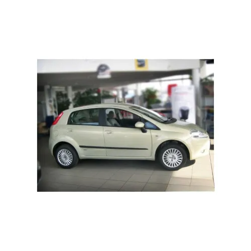 Set 4 bandouri usa compatibil Fiat Grande Punto 5d hatchback 2005–2011